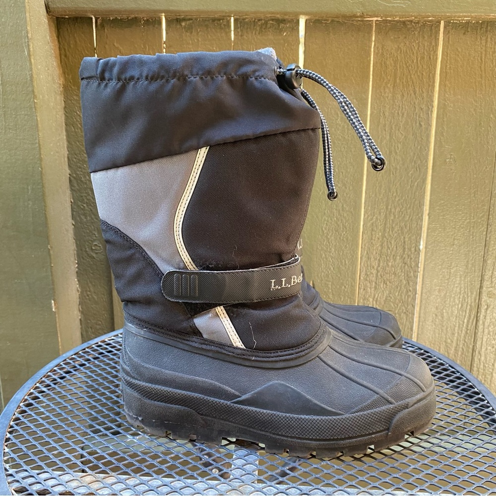 L.L. Bean Kids Black and Gray Snow Boots